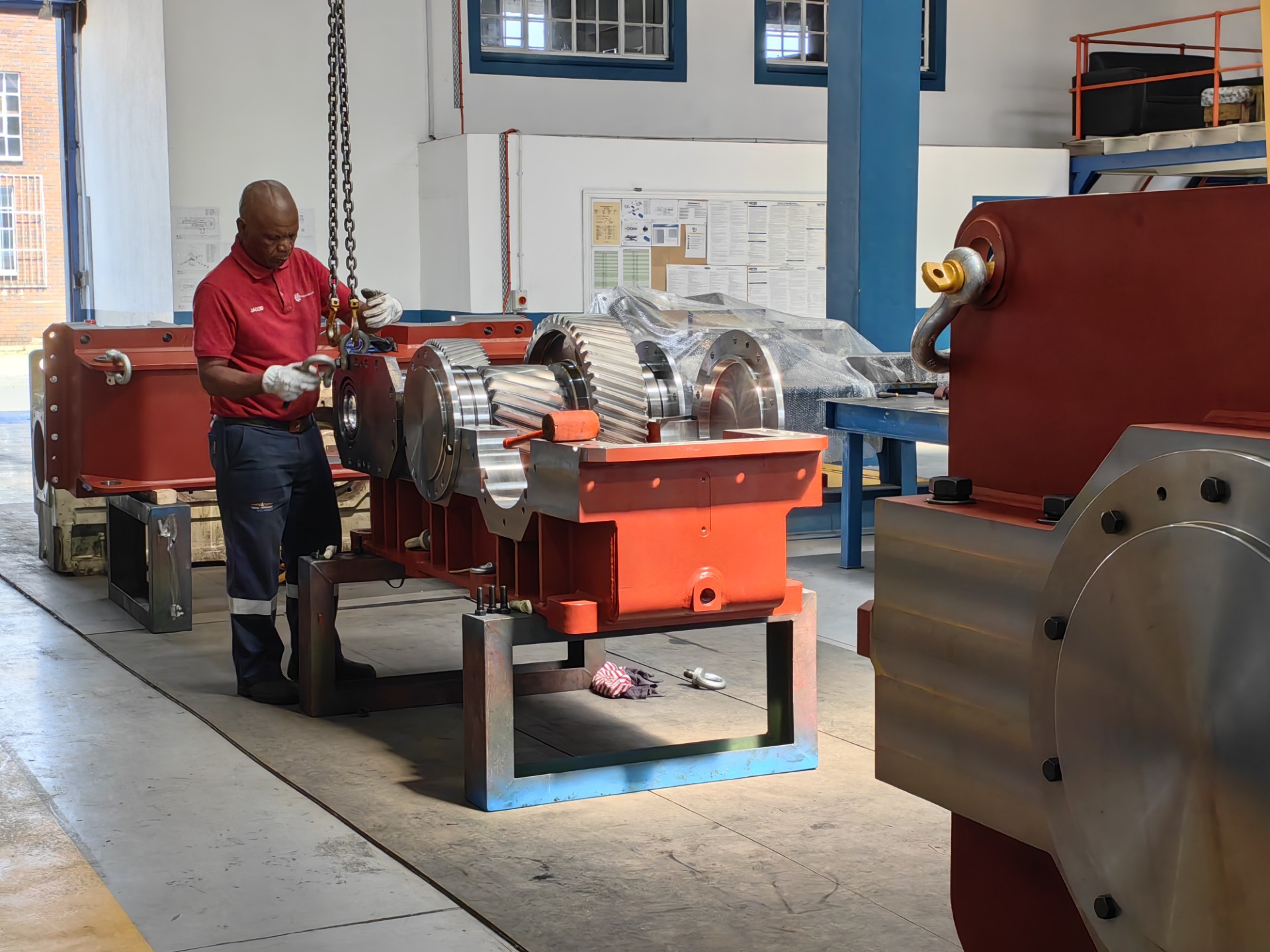 Industrial gearbox refurbishment and inspection